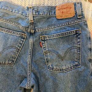Vintage 550 Levi’s (thrifted gem!!)